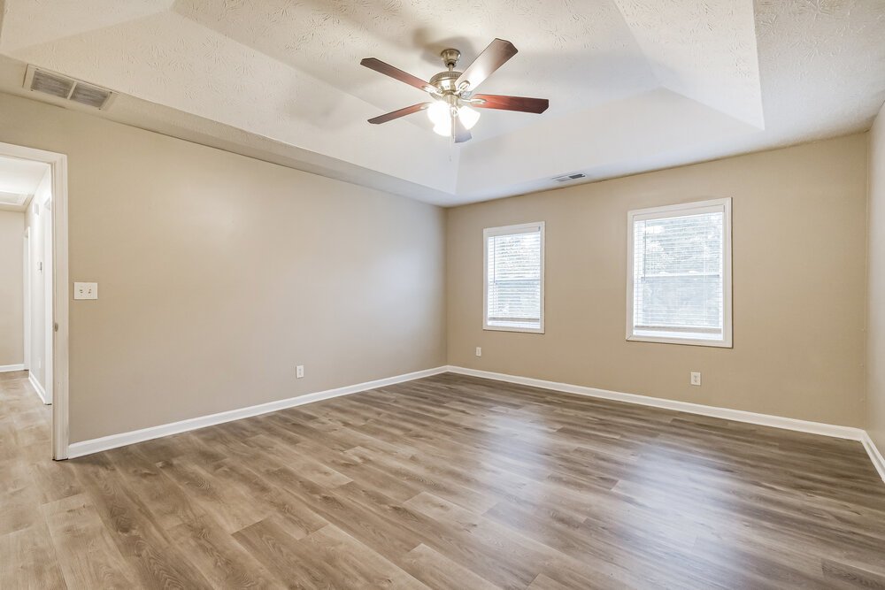 4-Bed Rental on 1910 Meadowchase Ct photo 12