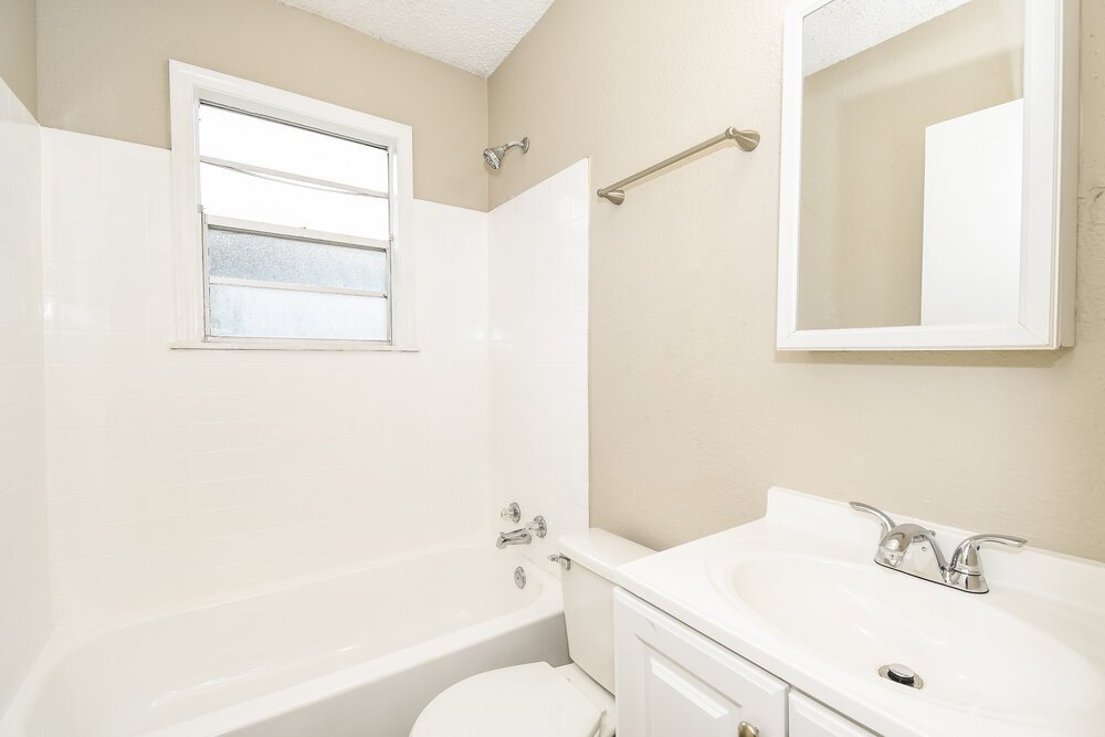 3-Bed Rental on 1031 Bunker Hill photo 12