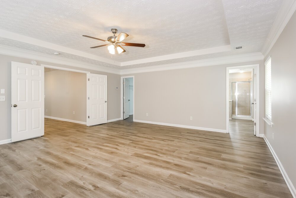 3-Bed Rental on 2110 Valley Creek photo 12