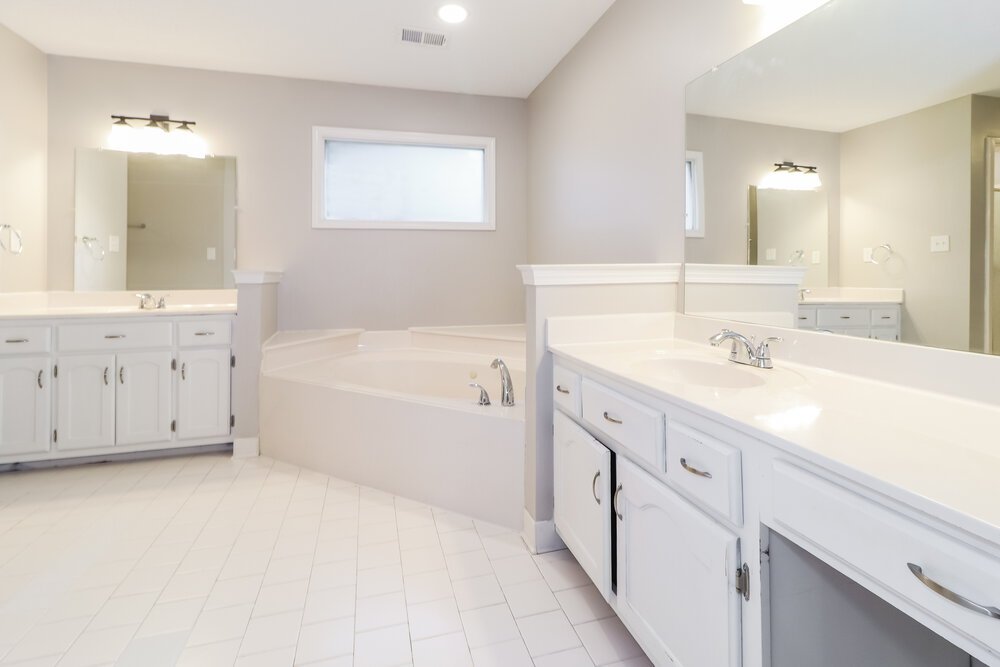 4-Bed Rental on 300 N Ericson photo 12