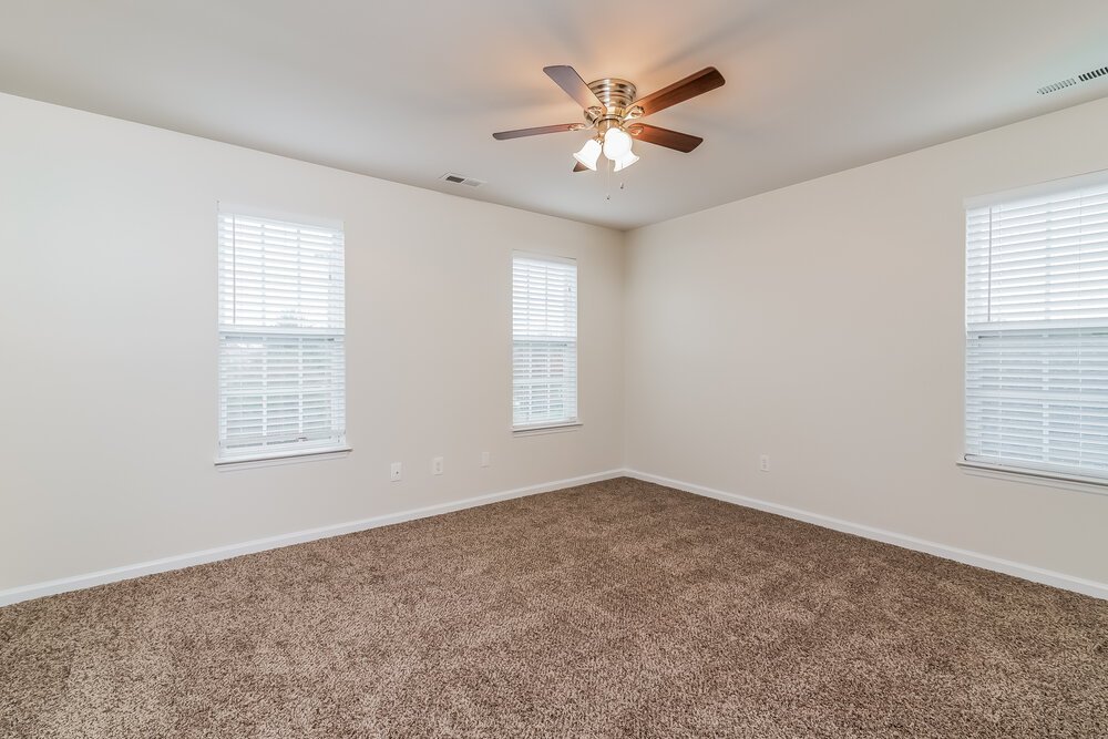 4-Bed Rental on 1864 Devon Dr photo 13