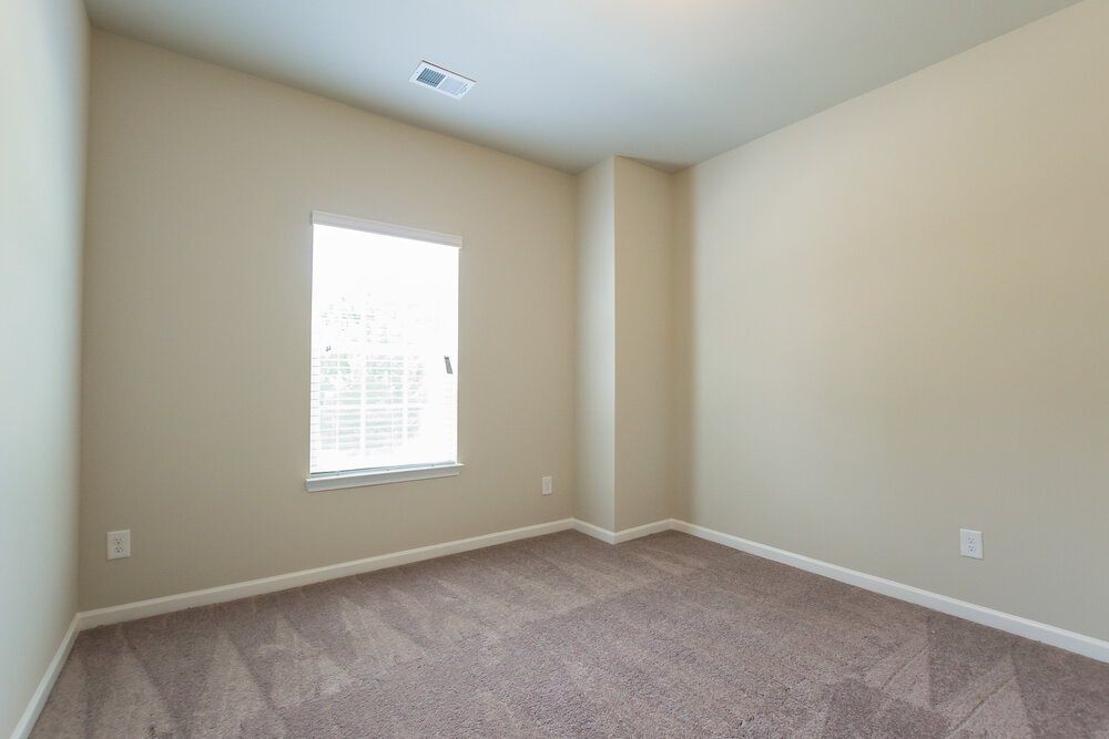 3-Bed Rental on 357 E Broad photo 13