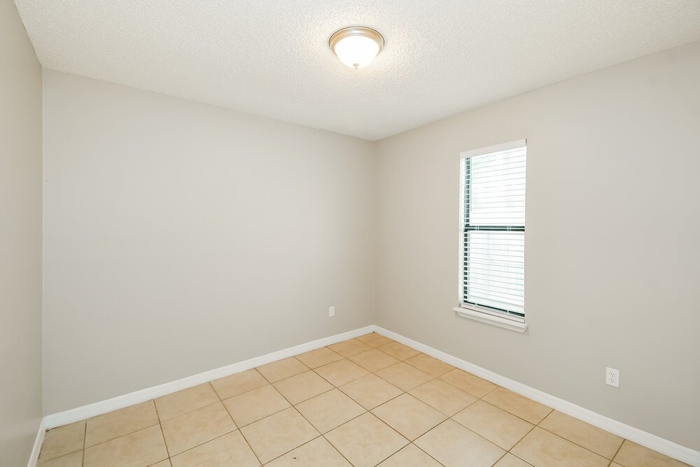 3-Bed Rental on 1834 Manitoba Ct photo 13