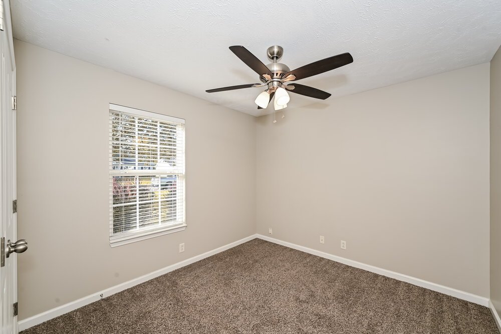 3-Bed Rental on 1147 Melvin Dr photo 13
