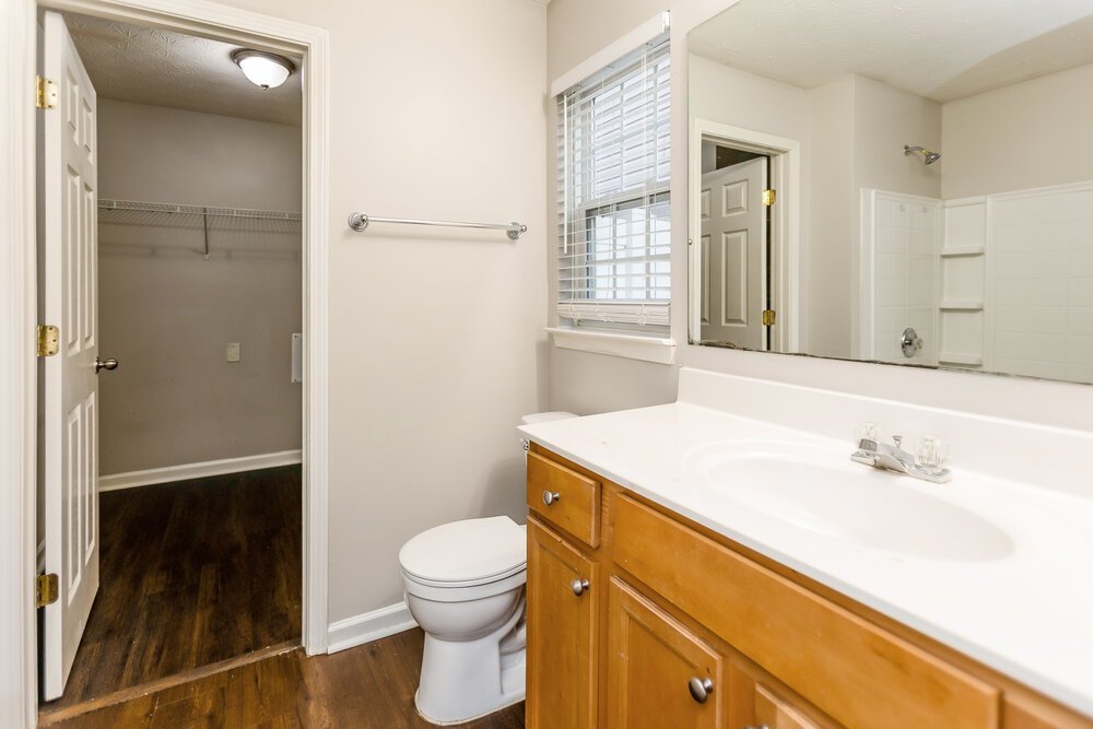4-Bed Rental on 320 Arrowhead Dr photo 13