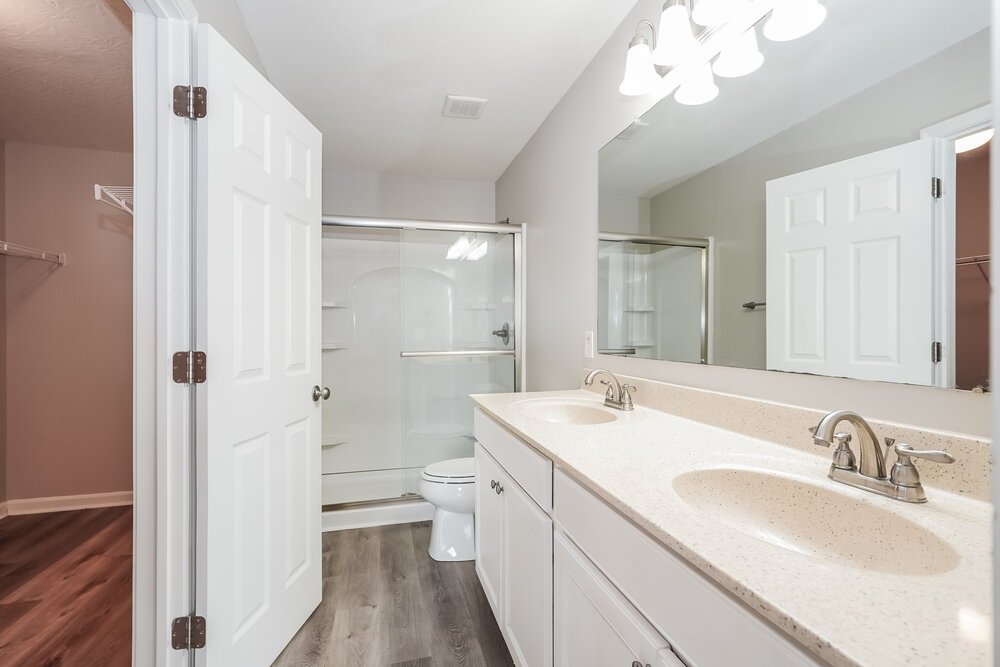 4-Bed Rental on 7500 Willow Leaf photo 13