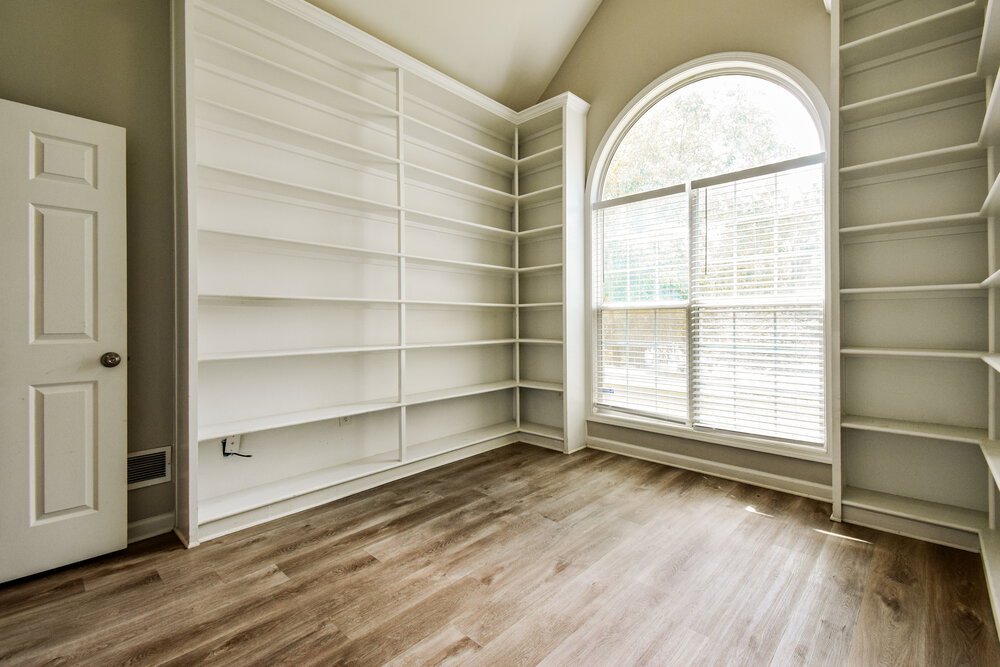 4-Bed Rental on 3419 Uncle Genes photo 13