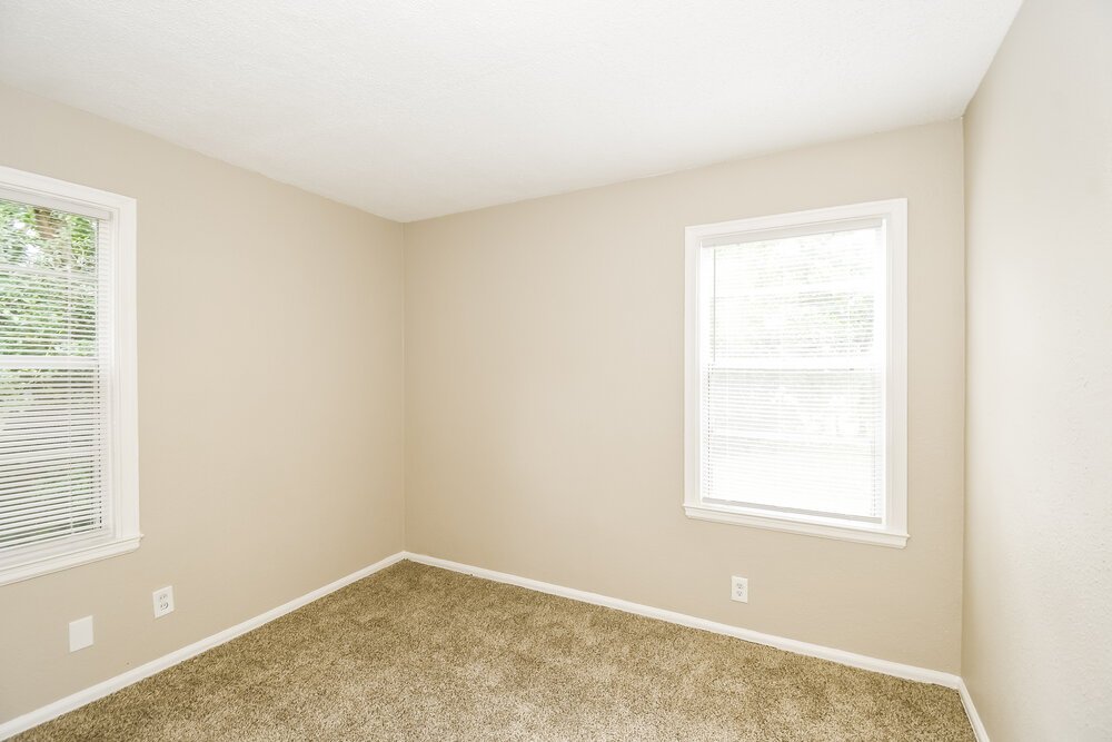 3-Bed Rental on 1031 Bunker Hill photo 13