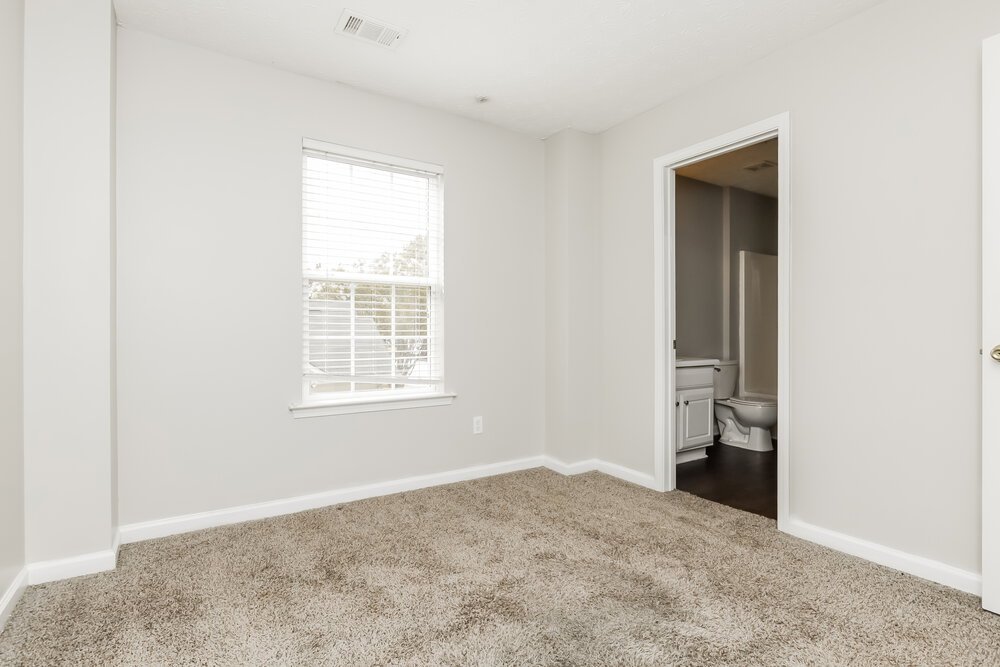 3-Bed Rental on 1805 Neighborhood Walk photo 13