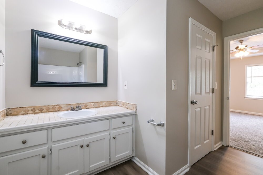3-Bed Rental on 1325 Burning Bush photo 13