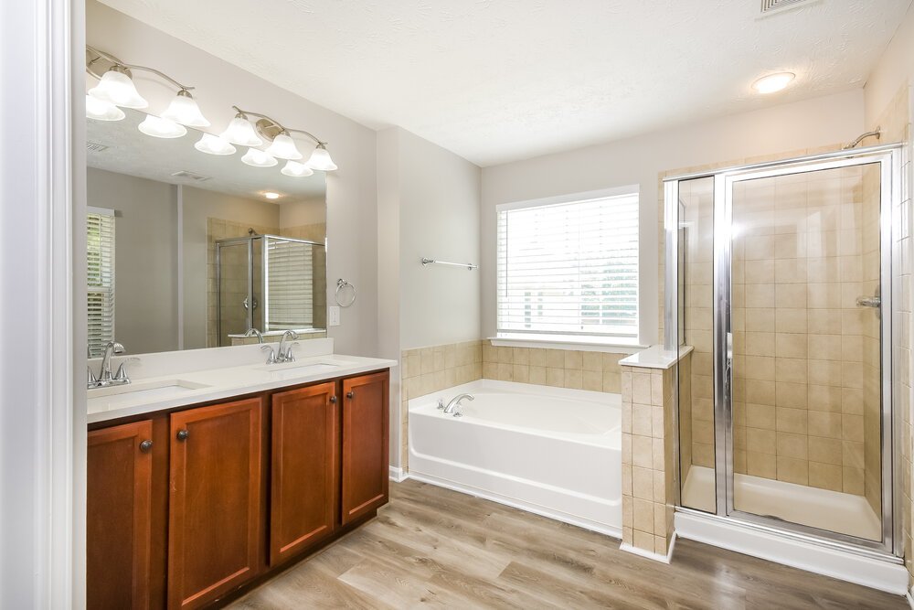 3-Bed Rental on 2110 Valley Creek photo 13