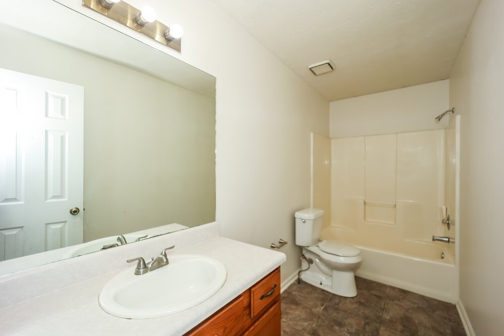 3-Bed Rental on 592 Water Way photo 14