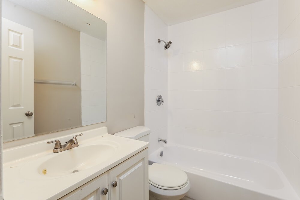 3-Bed Rental on 1338 W Stoneybrook photo 14