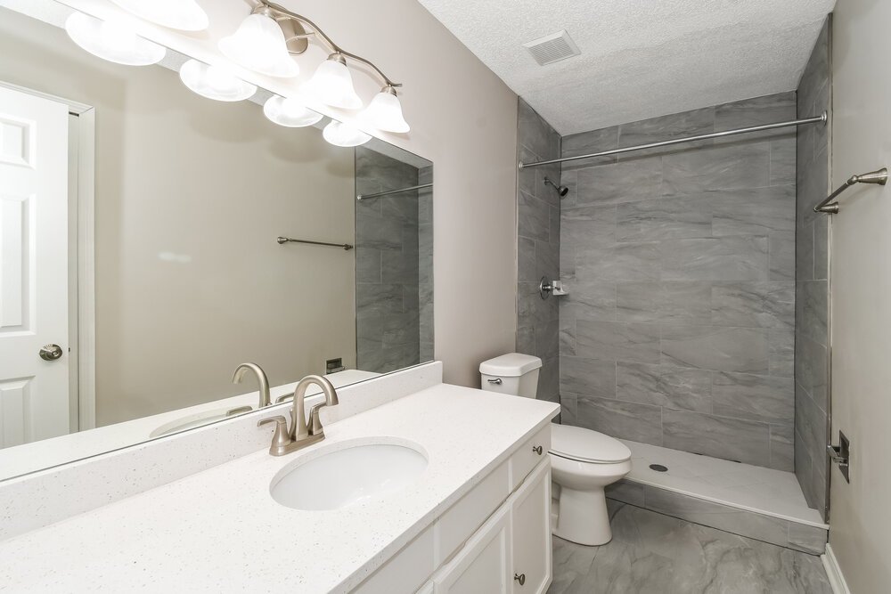 3-Bed Rental on 6267 Island Forest photo 14