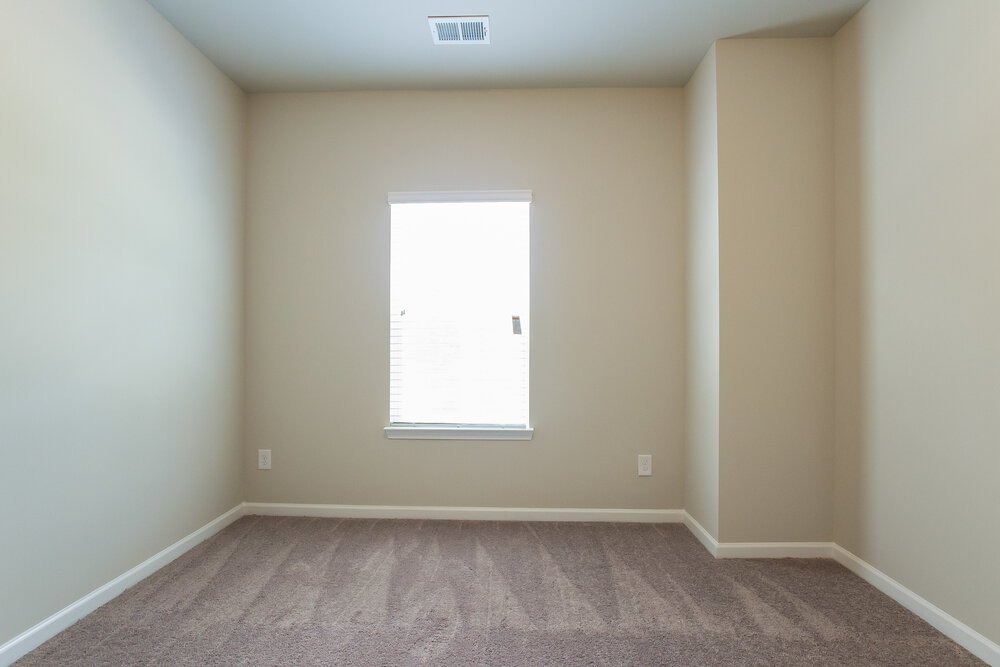3-Bed Rental on 357 E Broad photo 14