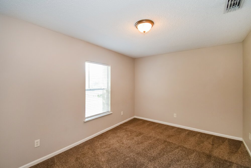 4-Bed Rental on 1179 Morning Light photo 14