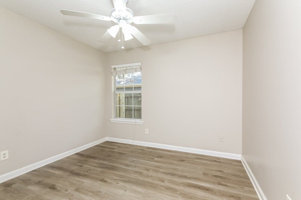 3-Bed Rental on 416 S 13th photo 14