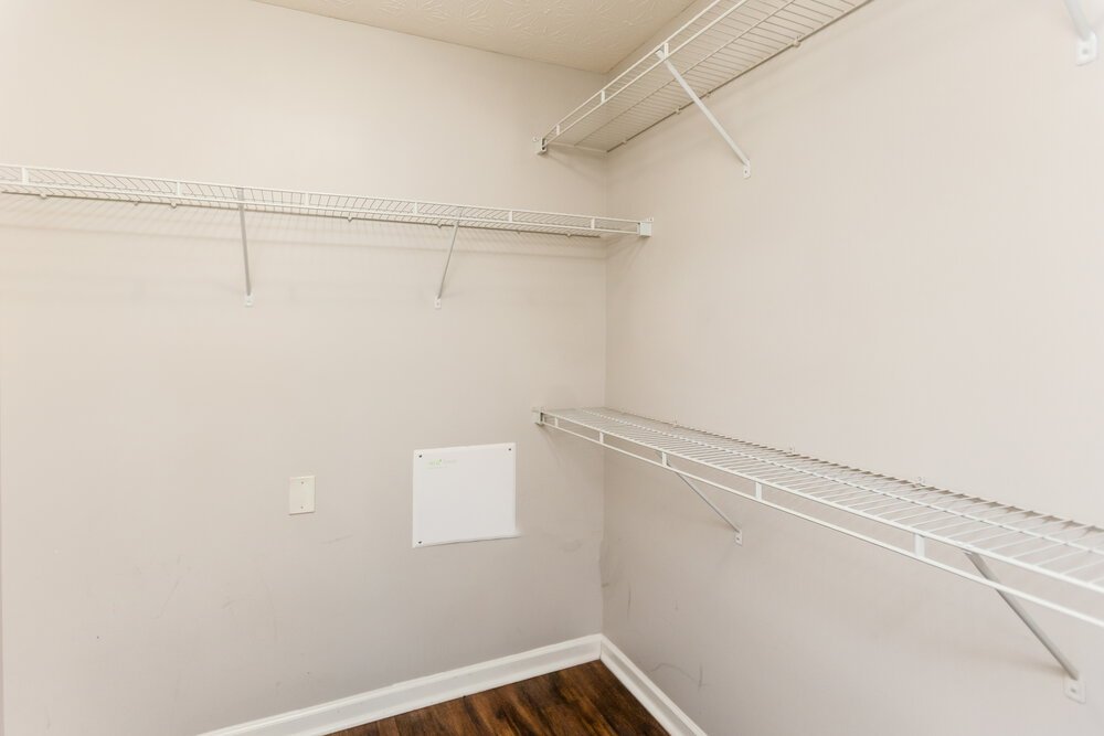 4-Bed Rental on 320 Arrowhead Dr photo 14