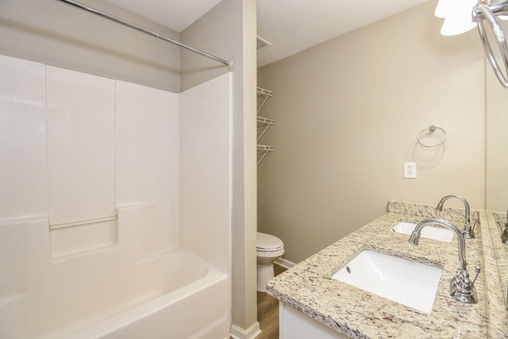 3-Bed Rental on 242 Derby Ct photo 15