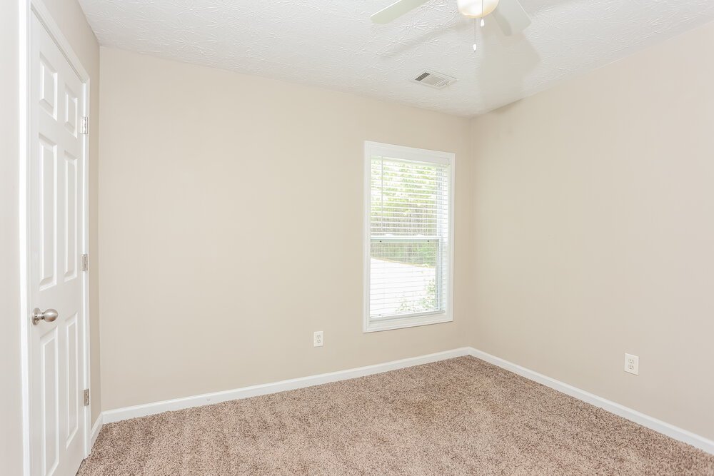 3-Bed Rental on 398 Glenleigh Dr photo 15