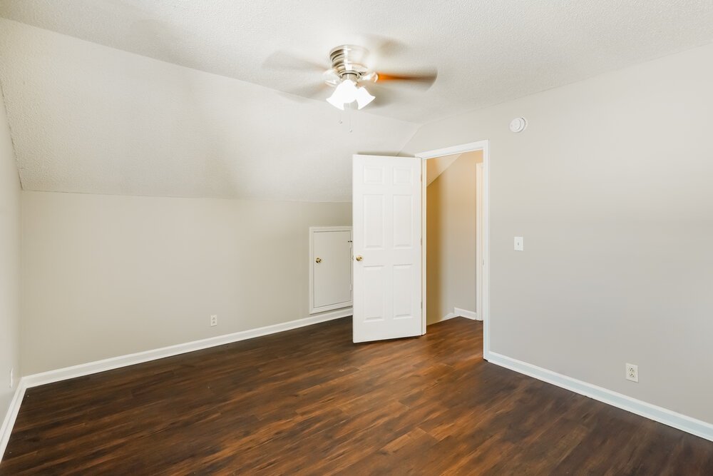 3-Bed Rental on 1464 Rochester Drive photo 15