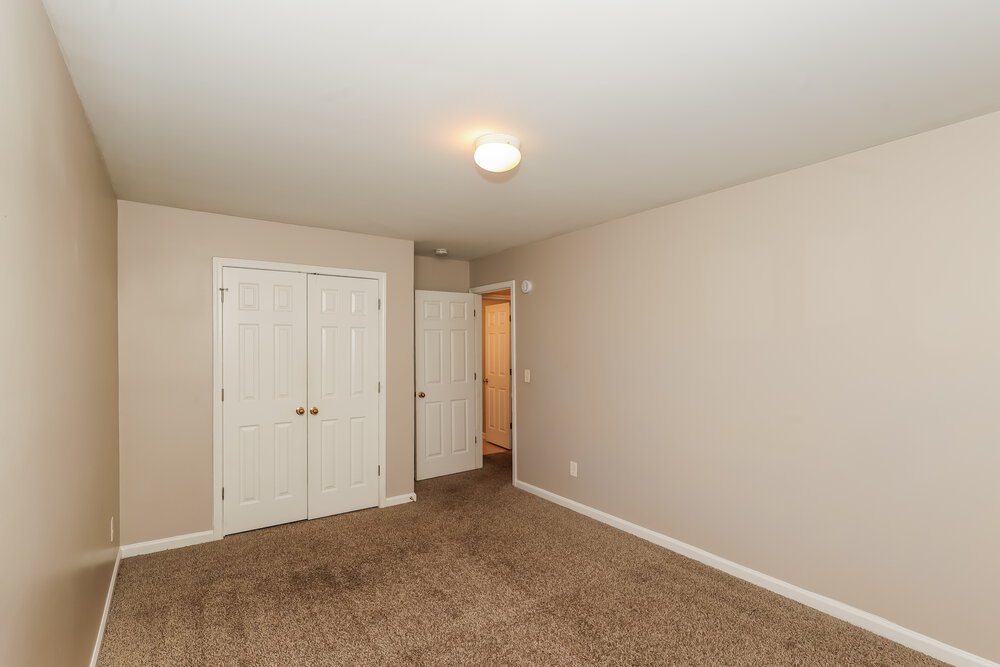 3-Bed Rental on 713 Celeste Ln photo 15