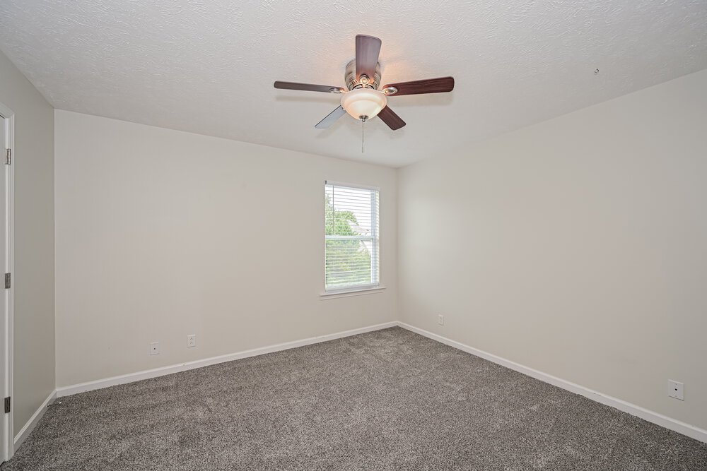 3-Bed Rental on 3524 Oval Hesson photo 15