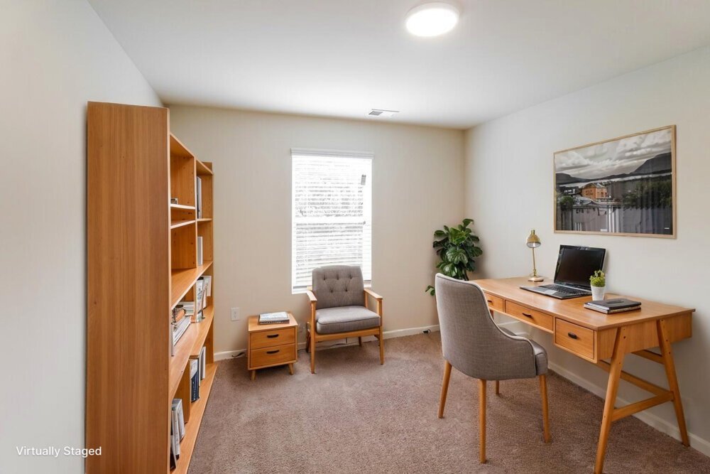 4-Bed Rental on 295 Hamilton Pointe photo 15