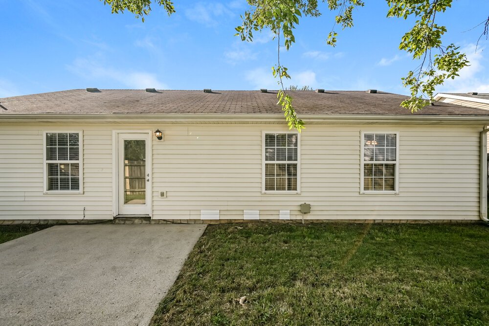 3-Bed Rental on 1147 Melvin Dr photo 15