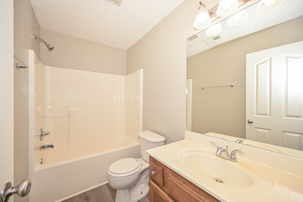 3-Bed Rental on 1448 Jeter Way photo 16