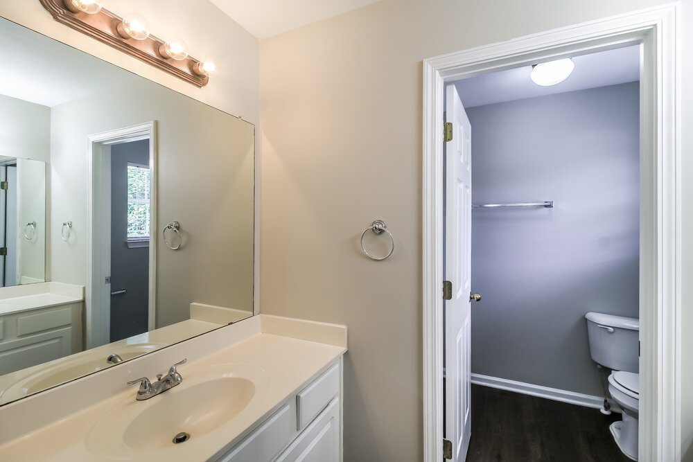 4-Bed Rental on 618 Brookwater Dr photo 16