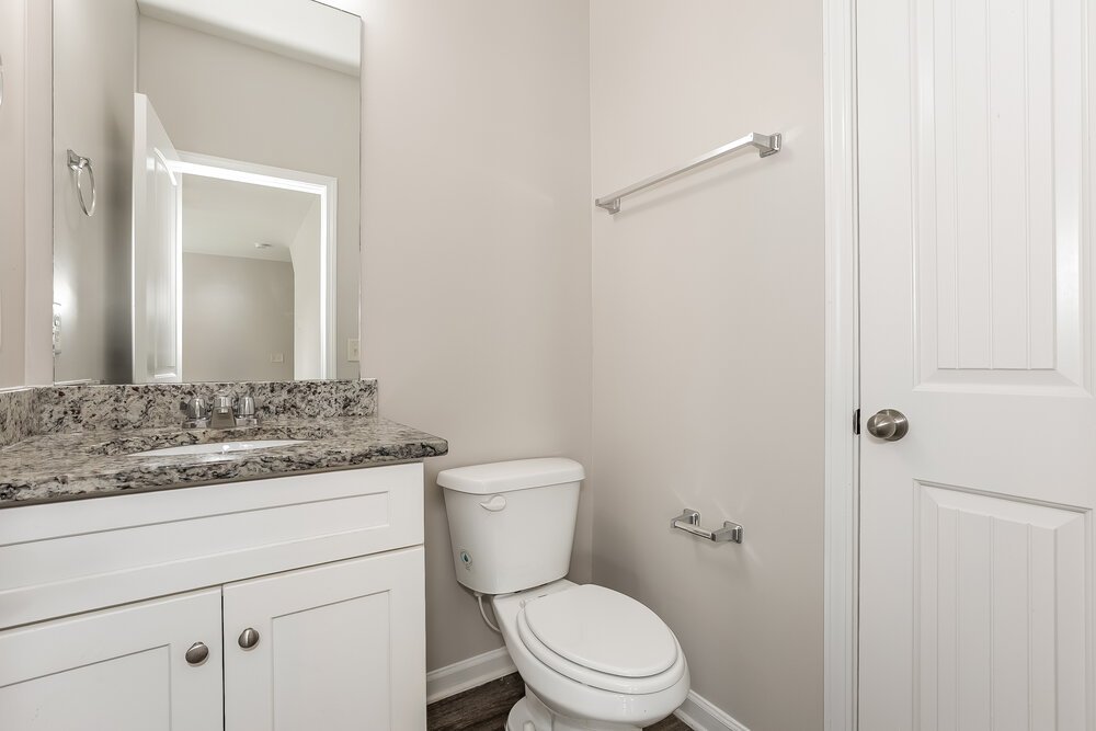 4-Bed Rental on 326 Crescent Woode photo 16