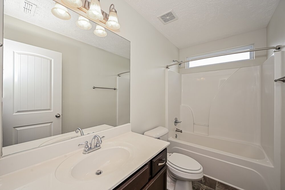 3-Bed Rental on 3524 Oval Hesson photo 16