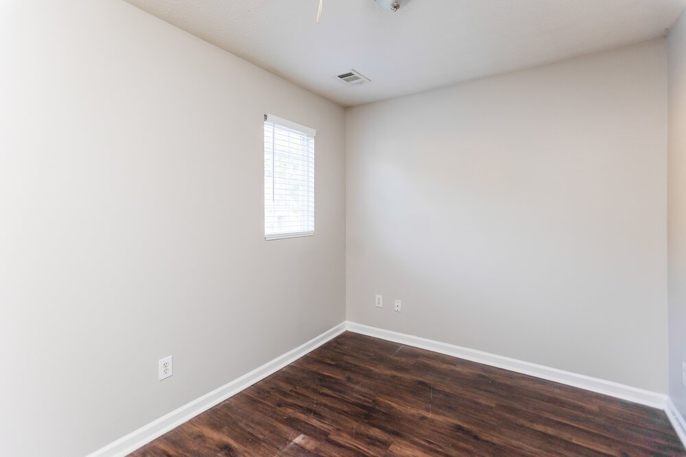 4-Bed Rental on 320 Arrowhead Dr photo 16