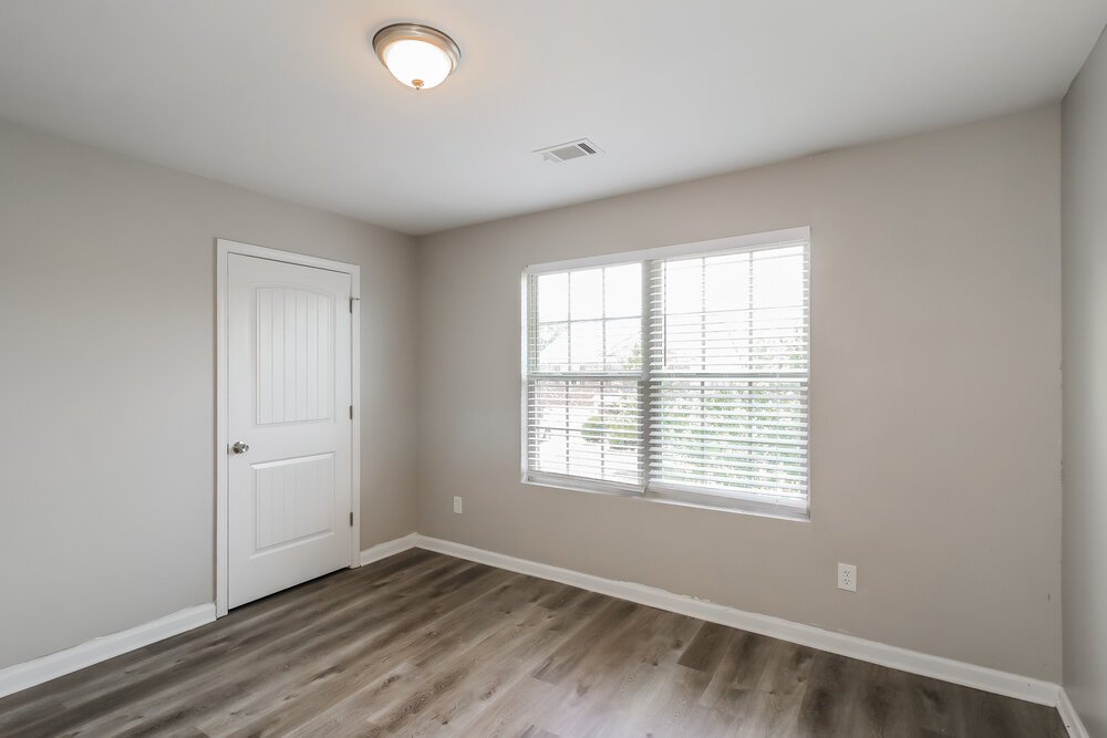 5-Bed Rental on 207 Shaker Hollow photo 16