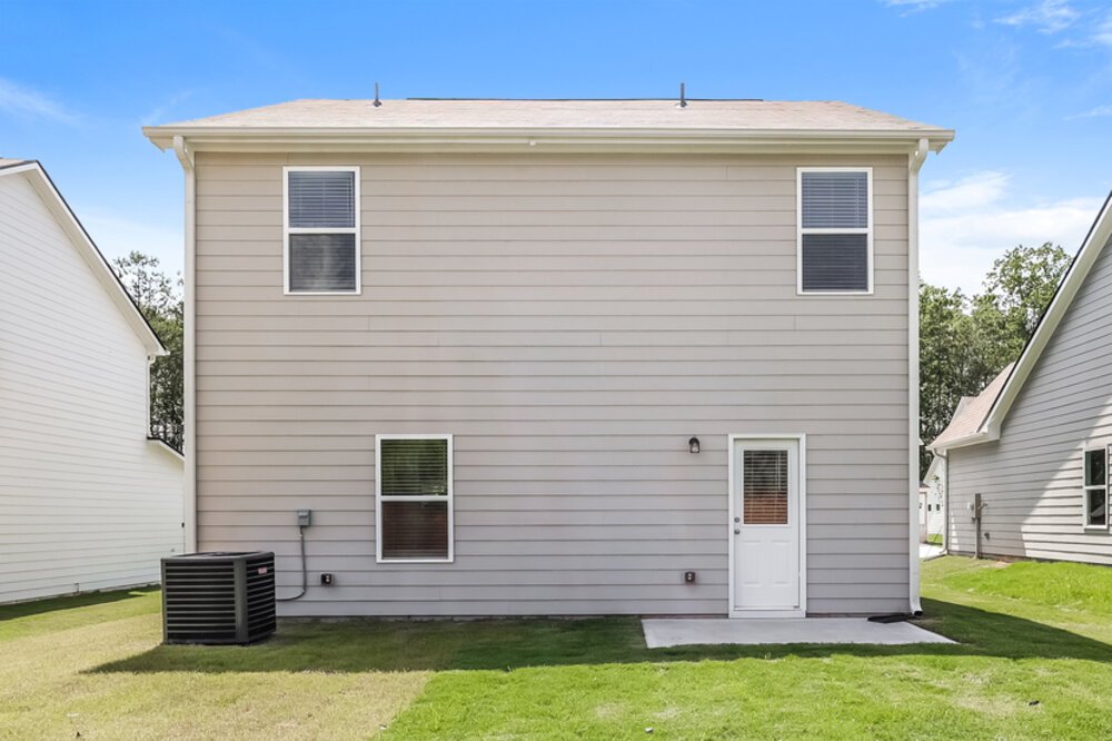3-Bed Rental on 660 Mackenzie Cv photo 16
