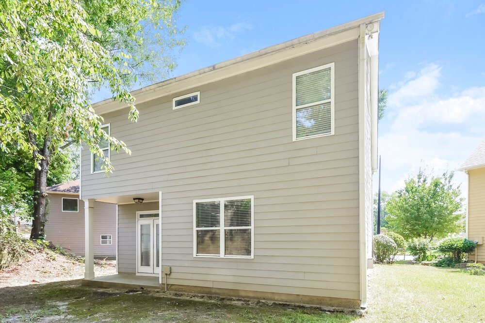 3-Bed Rental on 1 Horseshoe Ln photo 16
