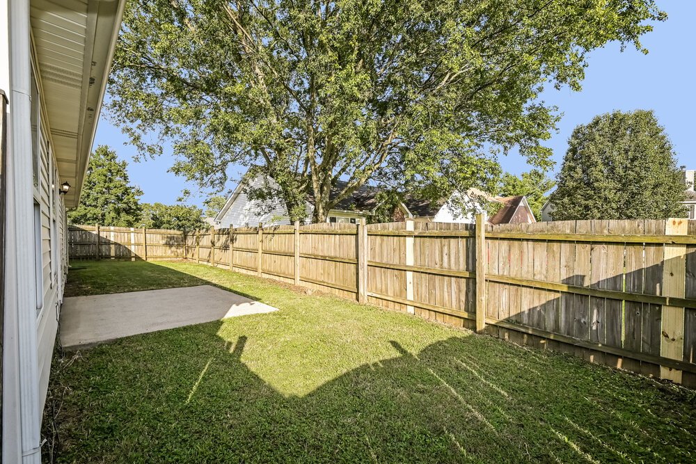 3-Bed Rental on 1147 Melvin Dr photo 16