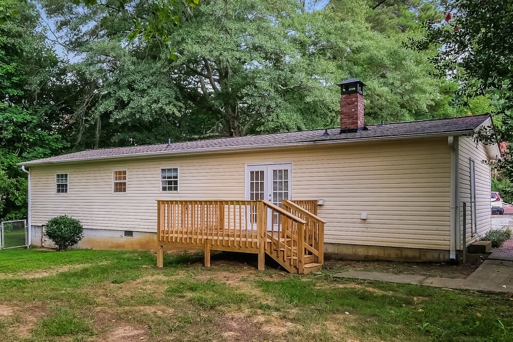 3-Bed Rental on 1165 Sw Wisteria photo 16