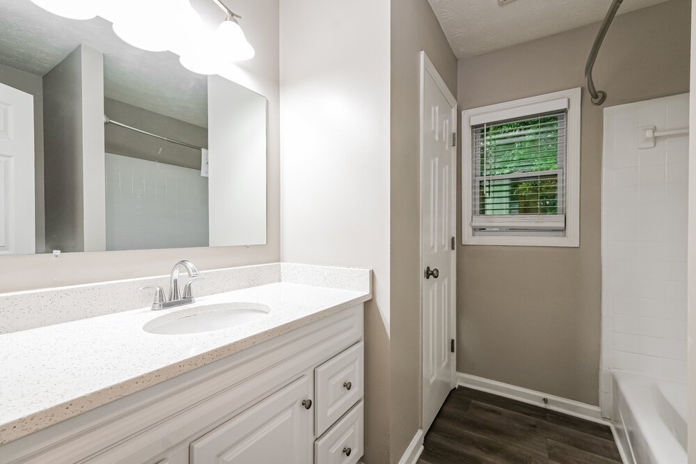 4-Bed Rental on 1910 Meadowchase Ct photo 17