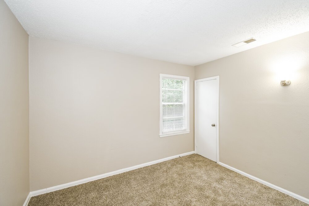 3-Bed Rental on 1031 Bunker Hill photo 17