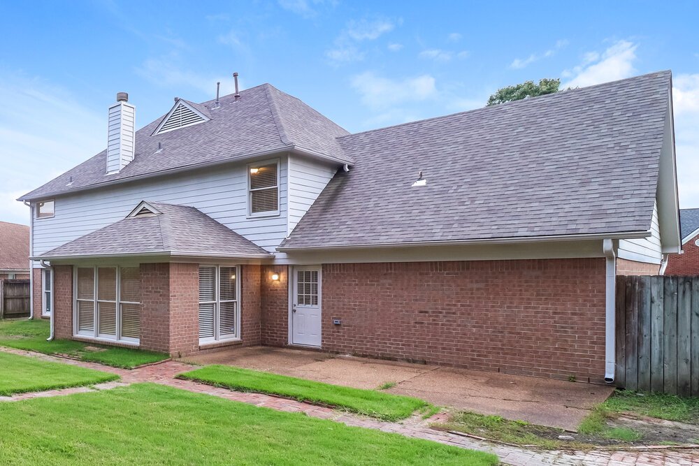 4-Bed Rental on 300 N Ericson photo 17