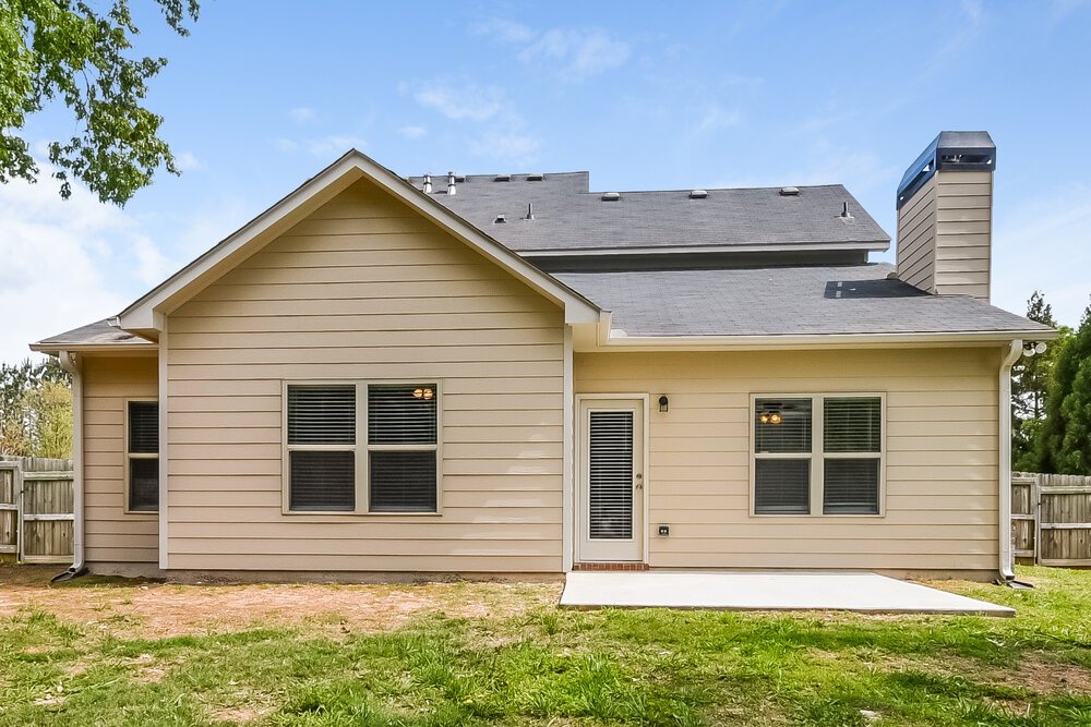 4-Bed Rental on 1000 Cureton Dr photo 17