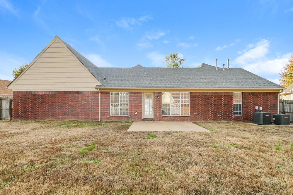 5-Bed Rental on 6336 Sandbourne E photo 17