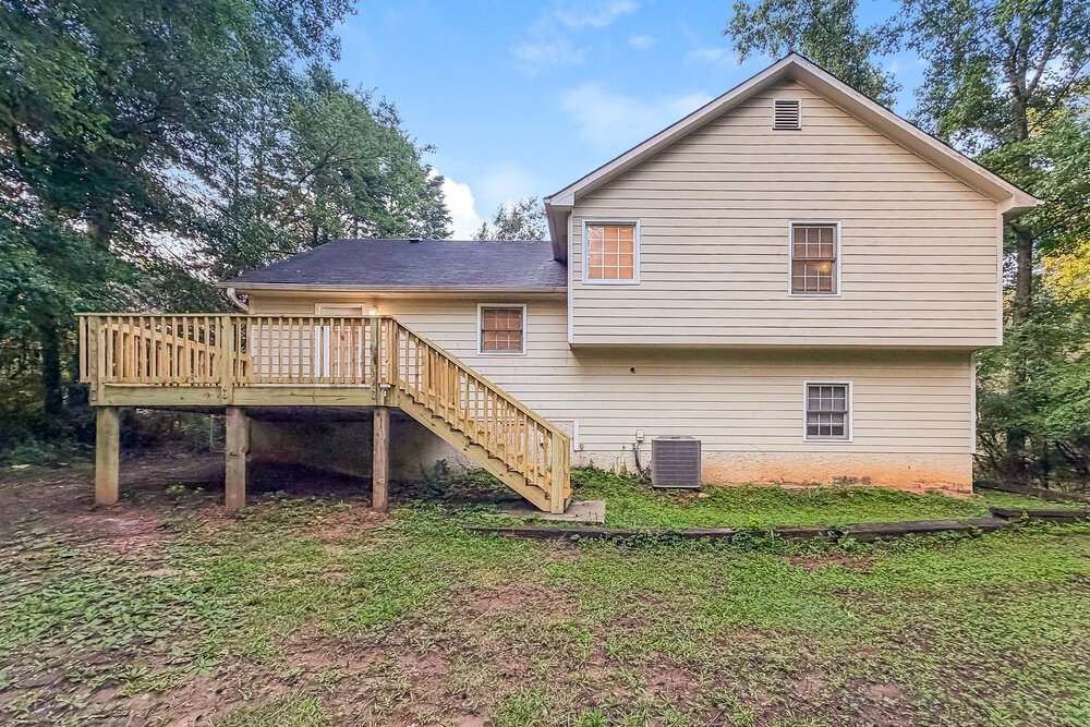 3-Bed Rental on 140 Loxley Ct photo 17