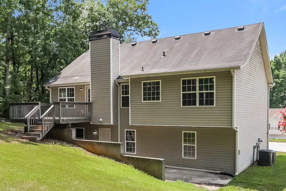 5-Bed Rental on 95 Cliff View photo 17