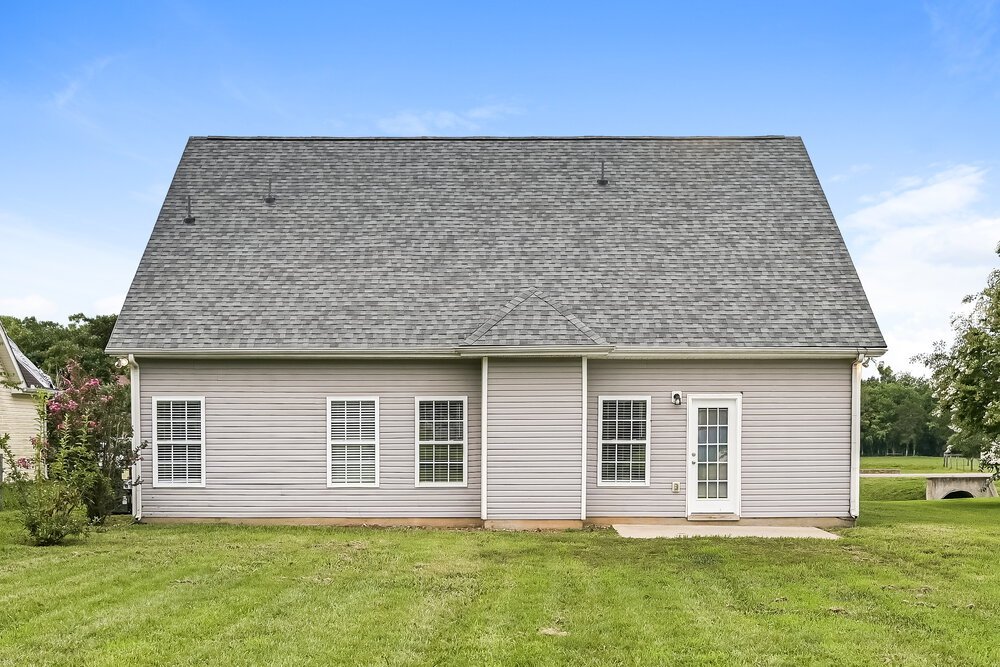 3-Bed Rental on 1448 Jeter Way photo 17