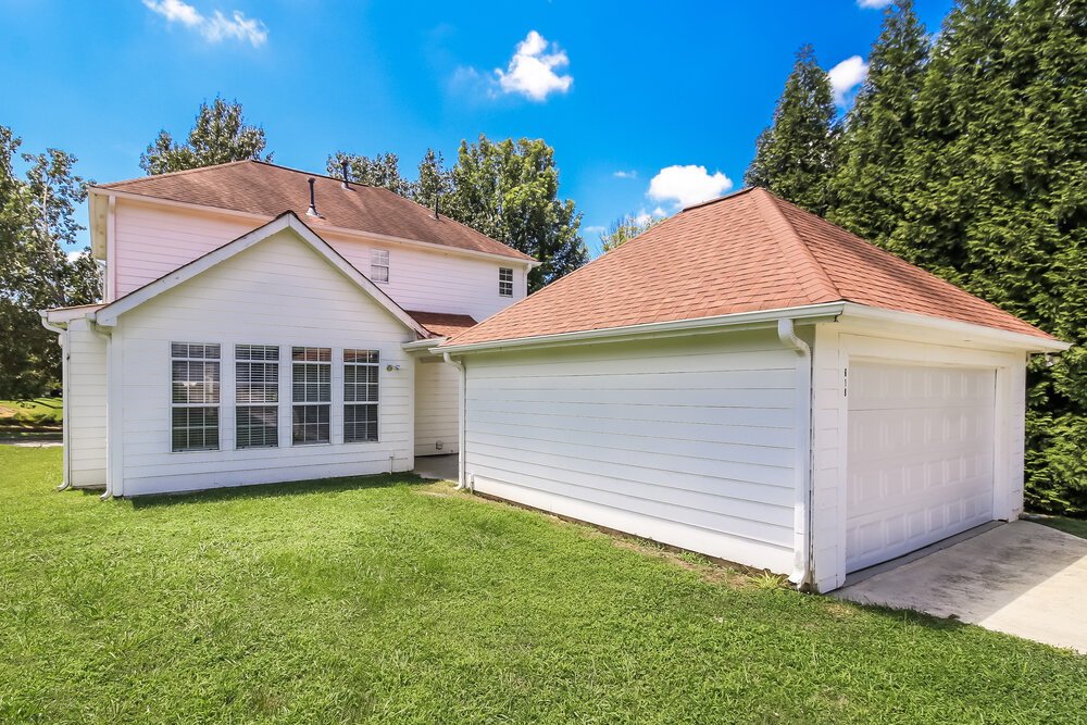 4-Bed Rental on 618 Brookwater Dr photo 17