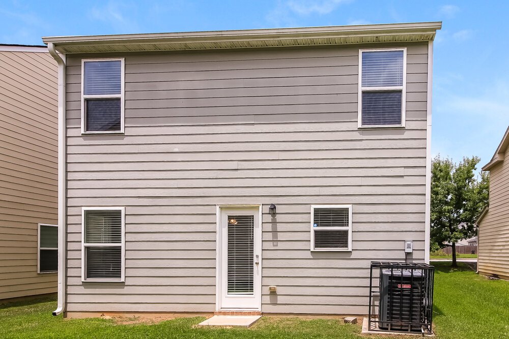 3-Bed Rental on 3684 Battle Pass photo 17
