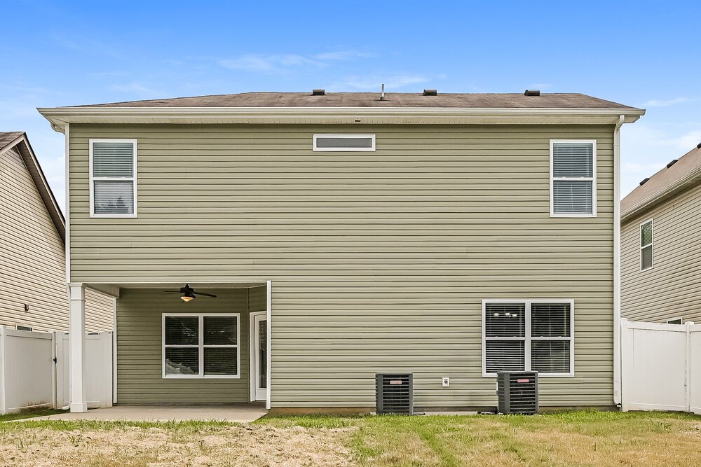 3-Bed Rental on 3524 Oval Hesson photo 17